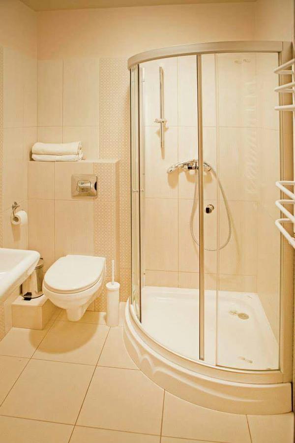 Hotel Bialy Kruk à Starogard Gdański Extérieur photo