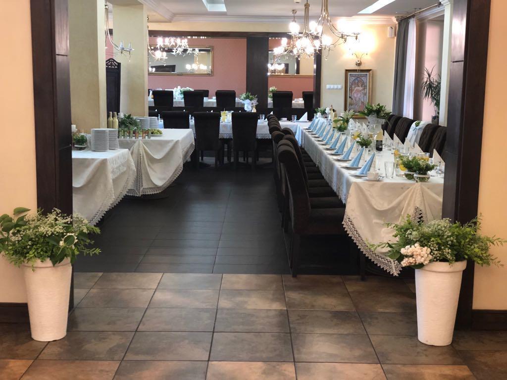 Hotel Bialy Kruk à Starogard Gdański Extérieur photo